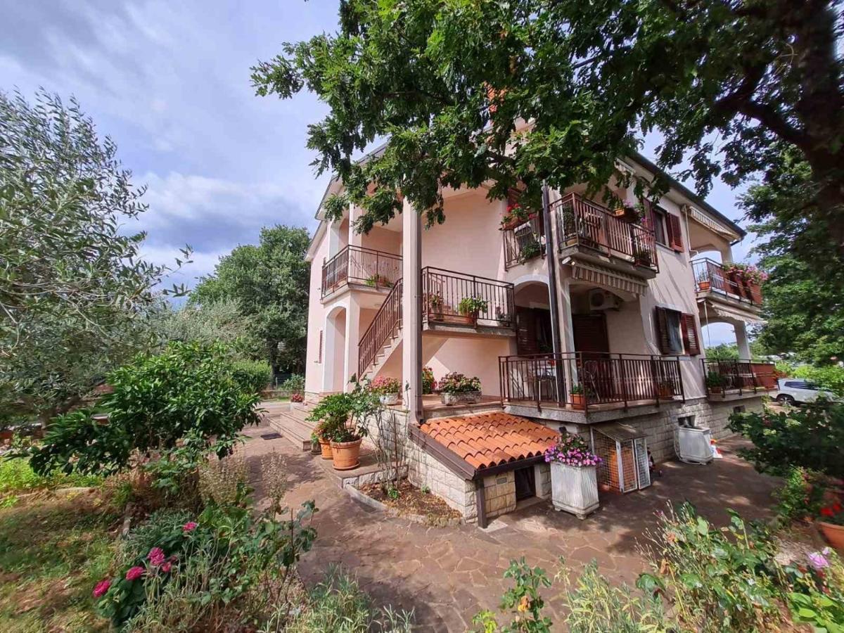Apartment Ornela Umag Exterior foto